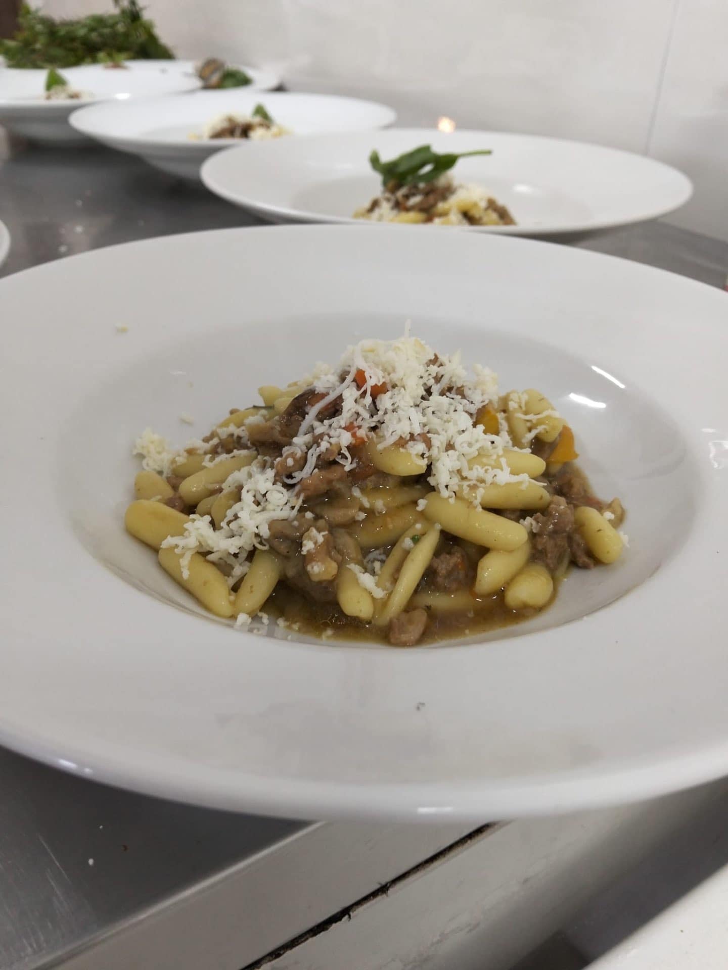 Cavatelli al ragù con cacioricotta, primo piatto della tradizione cilentana — Vecchio Carrubo